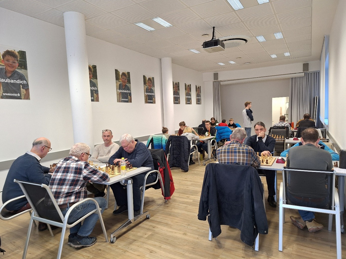 Full House im kleinen Sparkassensaal!